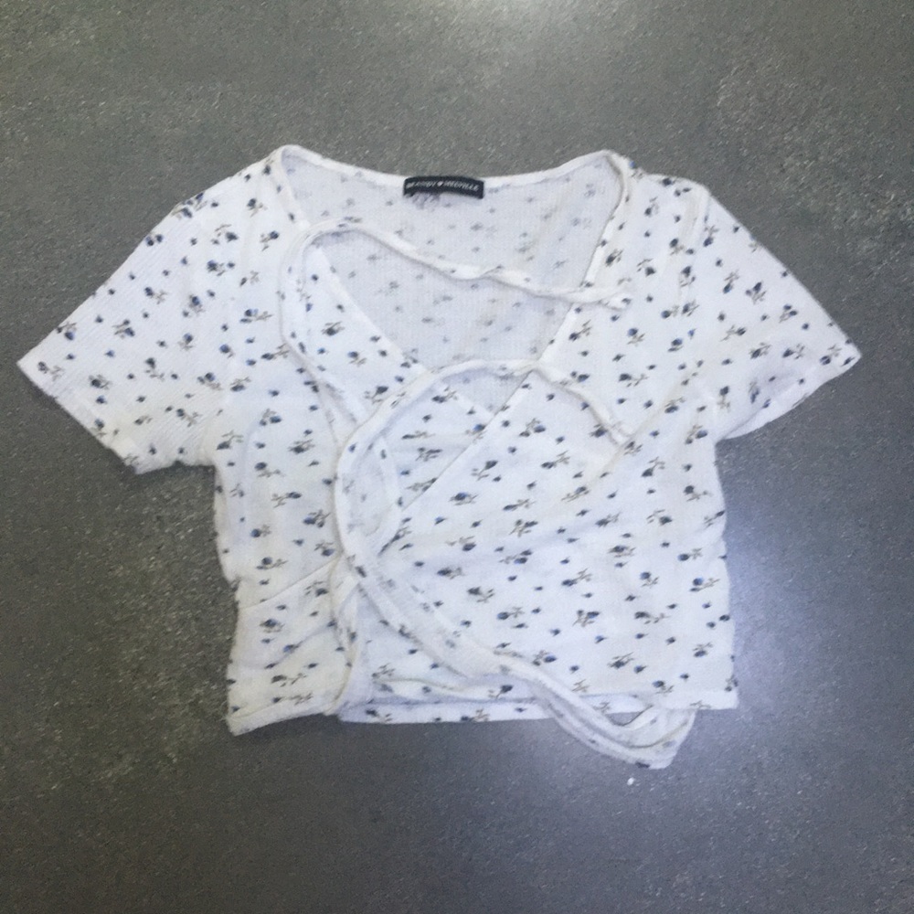Rare Blue Floral Rae Top!! - Picture 3 of 3